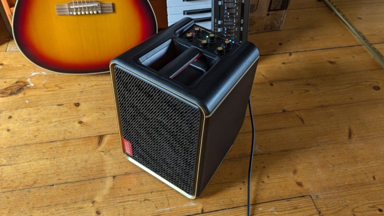7 Best Budget Guitar Amplifiers for Small Rooms in 2025