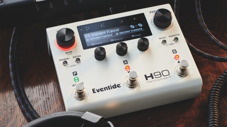 7 Best Multi Effects Pedal for Live Performance in 2025